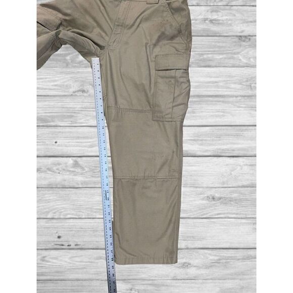 5.11 Tactical Tan Cargo Pants Womens Size Large Short (35x29) - Flaw - Picture 6 of 9